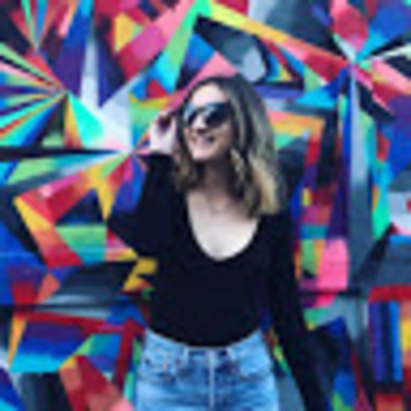 Meet your Posher, Taylon - Picture 1 of 1